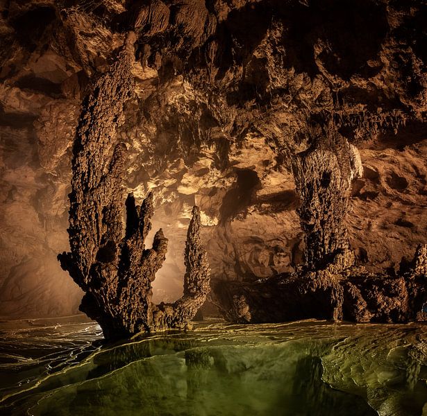 Grotten van Vietnam van Jeroen Mikkers