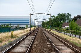 Ligne de chemin de fer à Oud-Gastel (Pays-Bas) sur Werner Lerooy