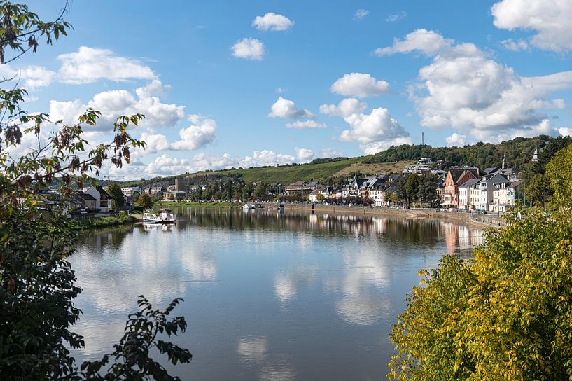 Wasserbilligbrücke by Richard Wareham