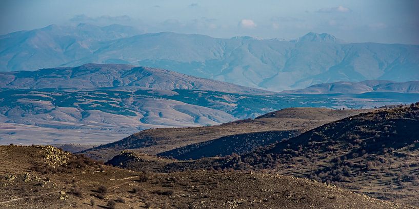 View over the mountains, seen from Kocatepe Anıtı'ndan by Roland's Foto's