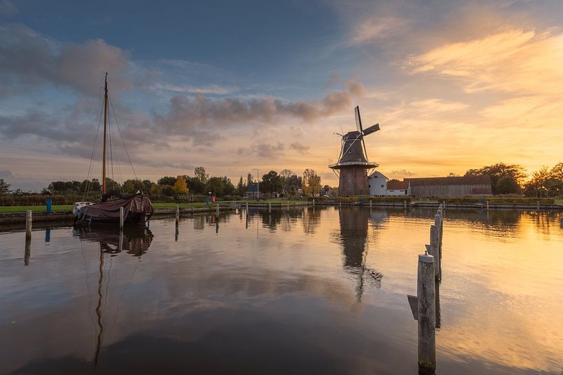 Niederländisches Bild, Windmühle, Segelboot und Wasser von KB Design & Photography (Karen Brouwer)