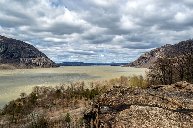 NY Hudson River by Jeanette van Starkenburg