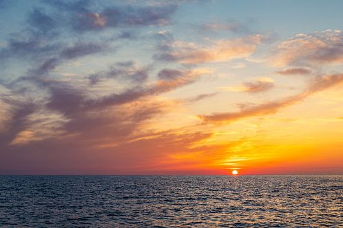 Zonsondergang op het strand bij Kloster op het eiland Hiddensee