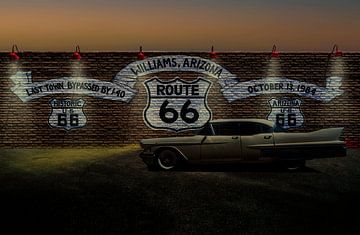 Sfeerplaat route 66, Williams Arizona met Cadillac van Humphry Jacobs