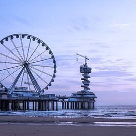 Pier of Scheveningen with Ferris wheel by Wilma Wijnen