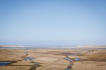 Strakblauwe lucht boven de Slufter vallei op Texel | Nederlandse landschappen in de Waddenzee