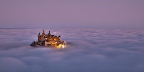 Kasteel Hohenzollern boven de mist van Judith Kuhn