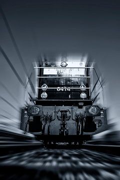 Locomotive I by Ruud van Ravenswaaij