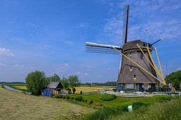 Broekzijdse molen in Abcoude van Foto Amsterdam/ Peter Bartelings