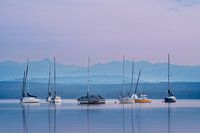 Bateaux à voile sur l'Ammersee près de Herrsching