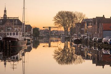 De Haven in Leiden van Dirk van Egmond