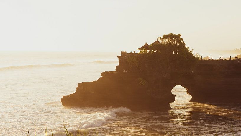 Bali by Hello Pompoyo