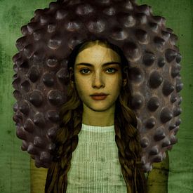 Popart Beauty Helmet Crown in Lavender Light (couronne de casque de beauté en lavande claire) sur Yvonne Zeldenthuis