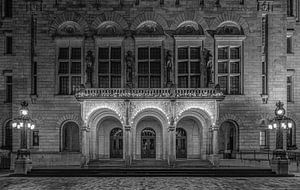 Die Fassade des Rotterdamer Rathauses auf dem Coolsingel