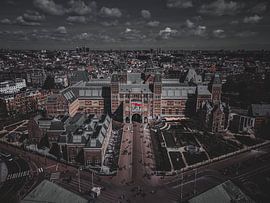 Luchtfoto (Drone foto) van het Museumplein en Rijksmuseum in Amsterdam van Jan Hermsen