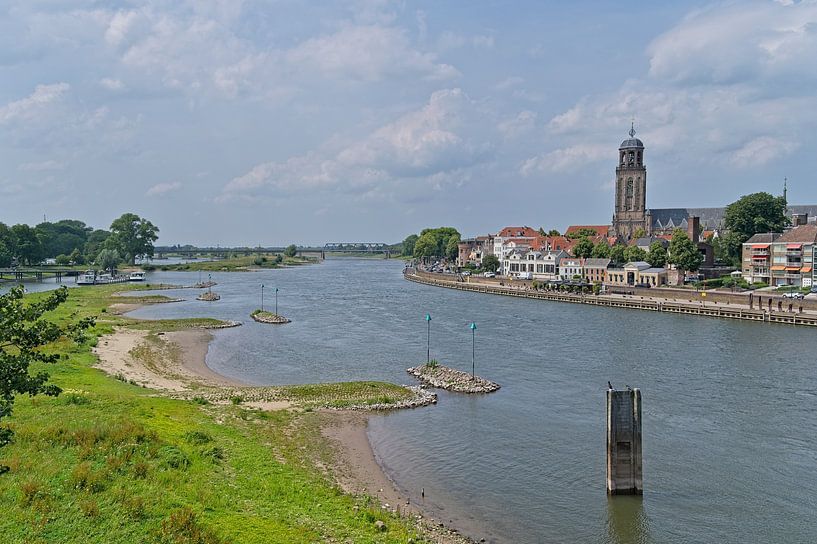 Herrliche Aussicht auf Deventer und den Fluss IJssel von Henk van Blijderveen