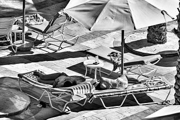 black and white street photography by tessapronkfotografie