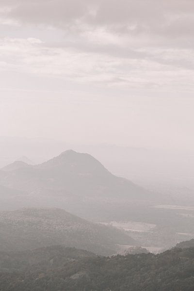 Blick vom Little Adams Peak in Ella, Sri Lanla von Rebecca Gruppen