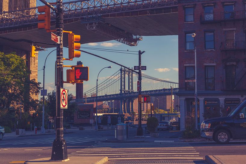 Bridges of Dumbo: An Iconic Connection Game between Brooklyn and Manhattan New York 12 by FotoDennis.com | Werk op de Muur