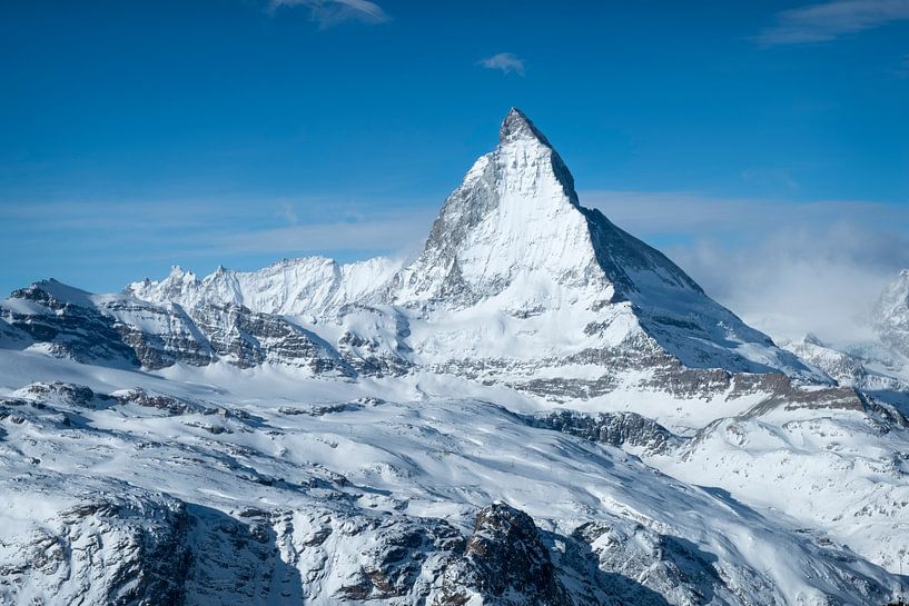 Das schneebedeckte Matterhorn im Winter von Ralph Rozema