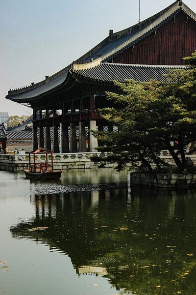 Seoul by Hello Pompoyo