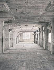 Abandoned sites: Sphinx factory Maastricht Eiffel building columns gallery. by OK-ART