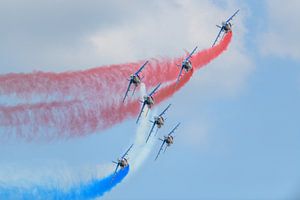 Die Patrouille Acrobatique de France in Aktion.