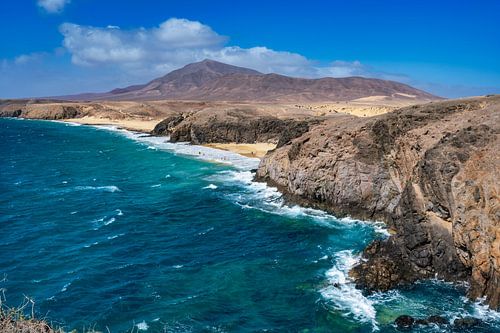 Rotskust bij Playa Papagayo Lanzarote