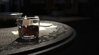 verre de whisky sur une table_HMS par HMS Aperçu
