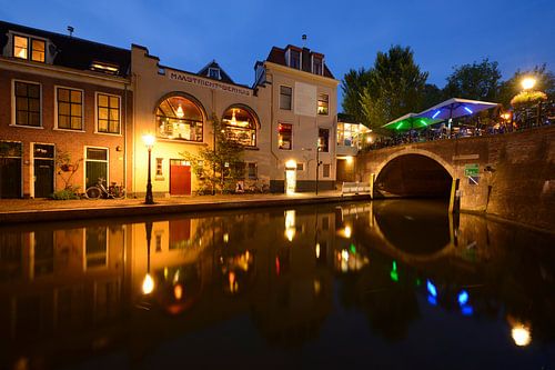 Oudegracht mit Bijlhouwersbrug in Utrecht
