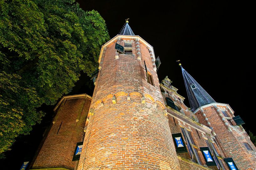 Nachtaufnahme von Broederpoort in Kampen von Anton de Zeeuw