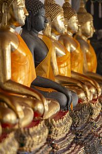 Buddhas im Wat Pho von Walter G. Allgöwer