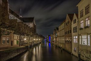 Grote Kerk und Pottenkade in Dordrecht am Abend - 3 von Tux Photography