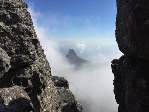 Lions Head in the Wolken