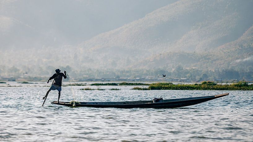 Die Fischer vom Inle See in Myanmar von Roland Brack