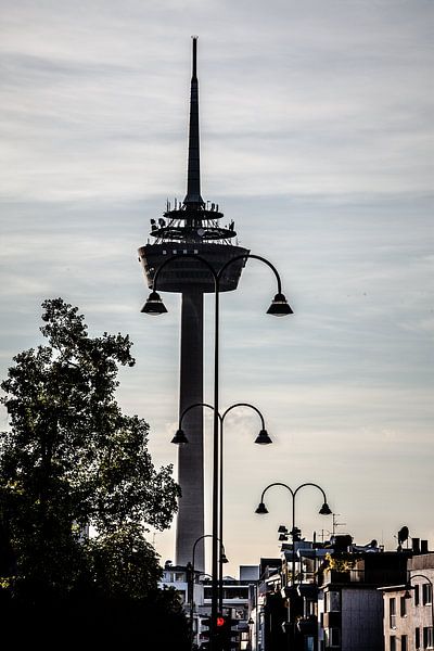 Fernsehturm in Köln von Eric van Nieuwland