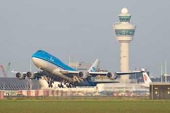 klm boeing 747 take off