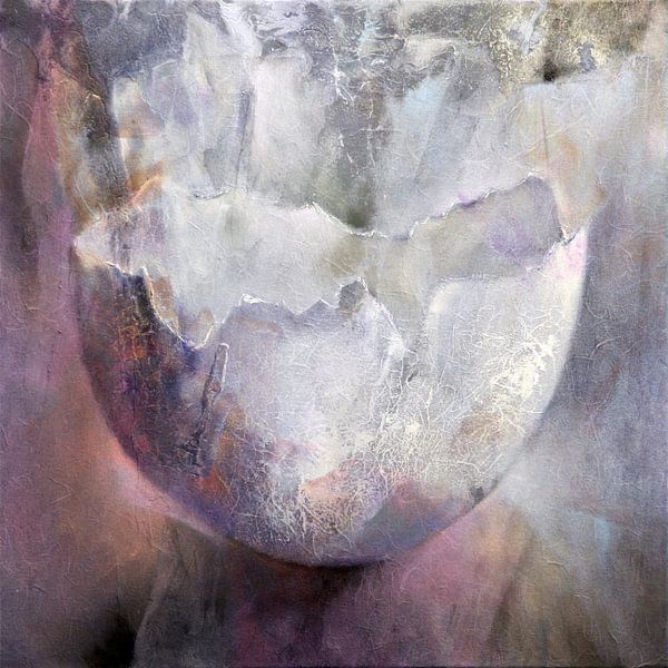 Die Eierschale - lebendige Strukturen in grau und rosa von Annette Schmucker