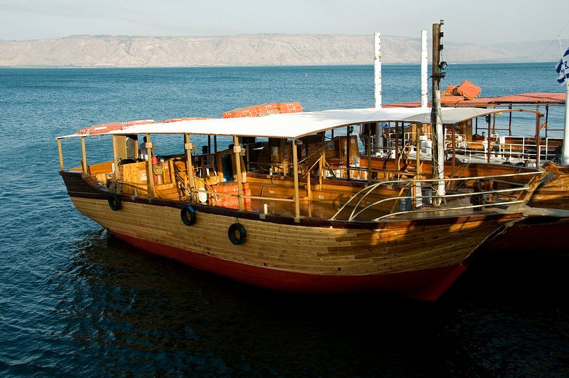 boat on the lake of Tiberias par ChrisWillemsen