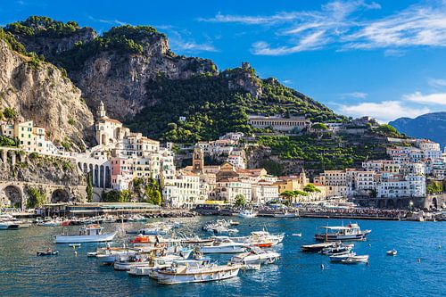 Uitzicht op Amalfi aan de Amalfikust in Italië