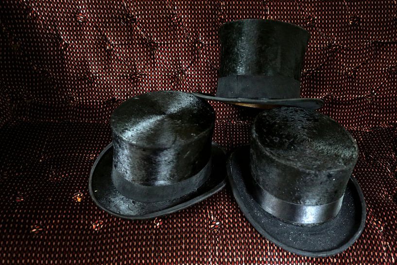 Old hats by Wybrich Warns