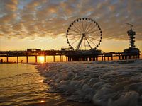 Coucher de soleil sur la jetée de Scheveningen
