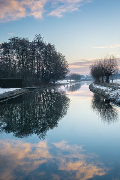 Fluss Linge in  Winterstimmung  von Cynthia Derksen