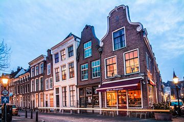 Prachtig avondlicht aan de Oudegracht in Utrecht