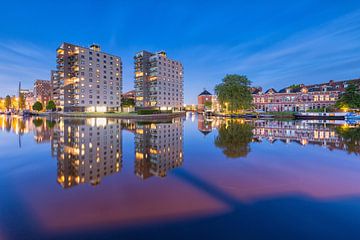 Winschoterkade in Groningen na zonsondergang by Ron Buist