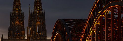 Goldene Stunde zwischen Dom und Rhein von Walter G. Allgöwer