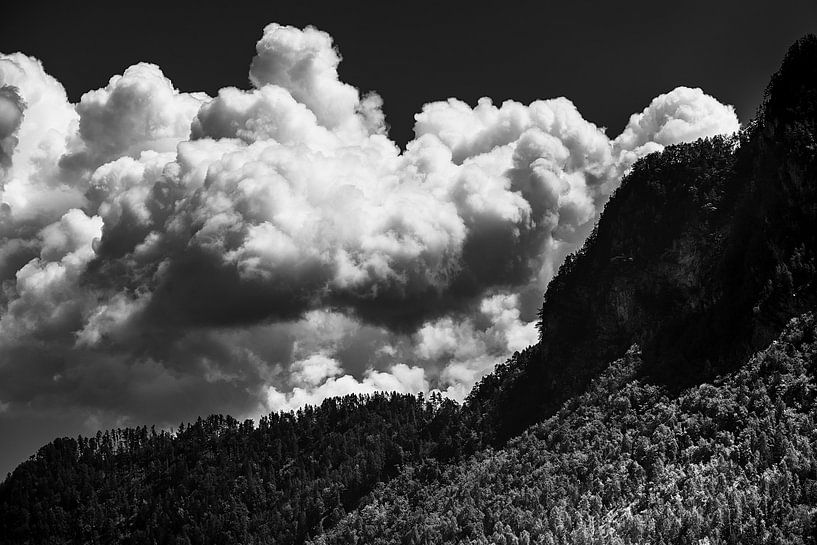 Des nuages au-dessus des montagnes par Stephan Zaun