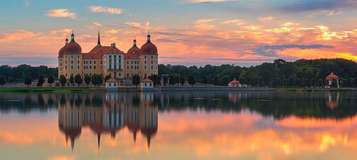 Zonsondergang bij  het kasteel van Moritzburg