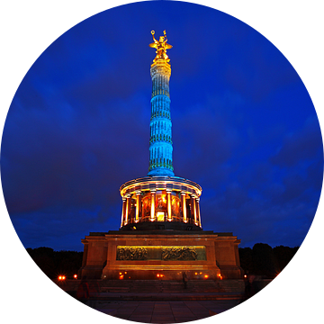 De Berlijnse Overwinningskolom in blauw licht van Frank Herrmann