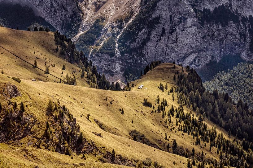 Mountain hut by Rob Boon